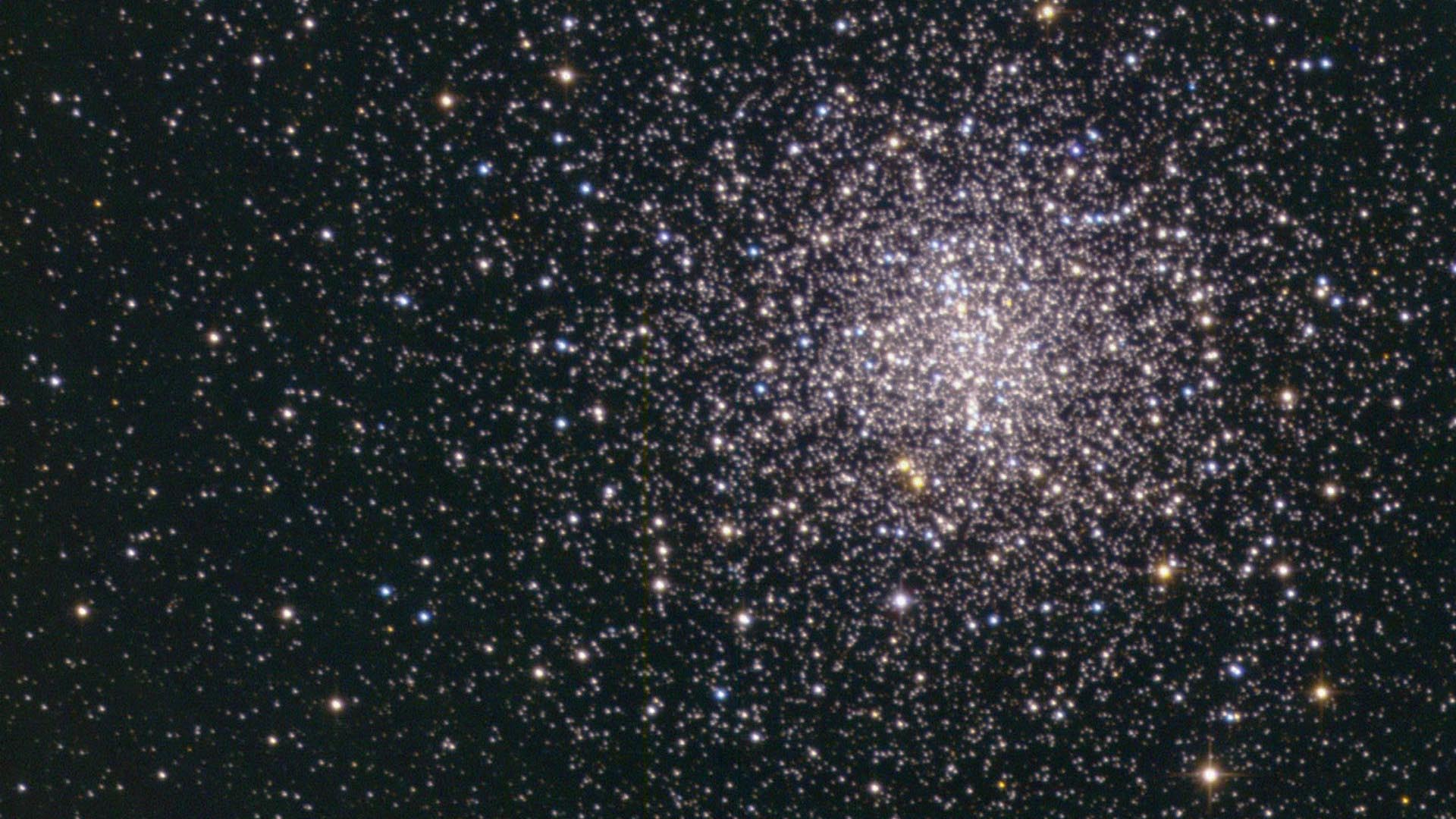M4 es uno de los cúmulos globulares más cercanos. Rudolf Dobesberger