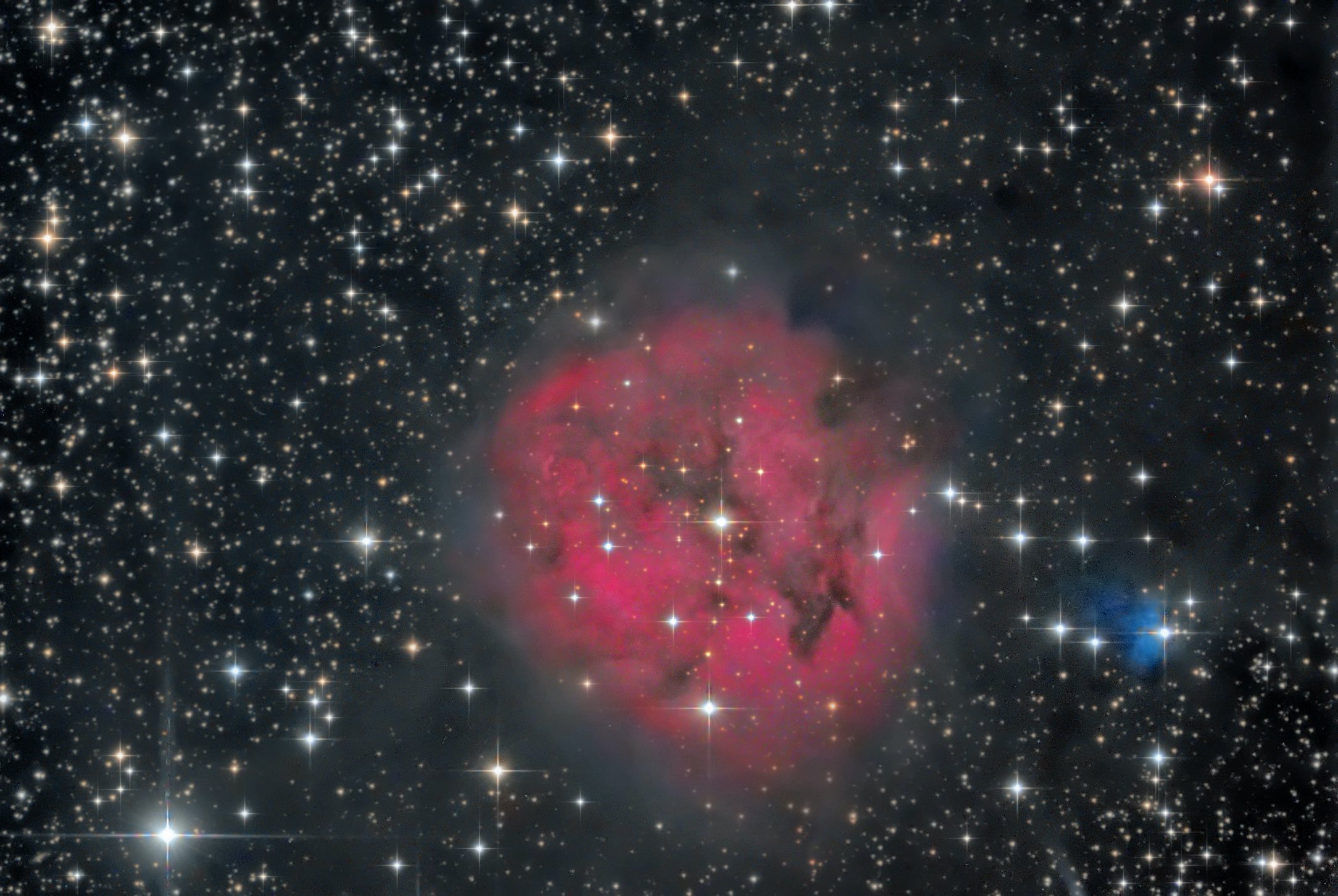Nebulosa Cocoon IC 5146 en una foto de Carlos Malagón