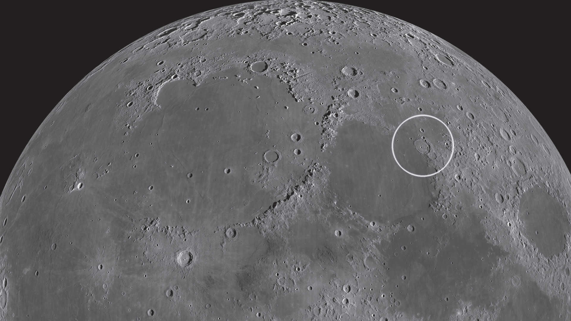 Posidonius se encuentra justo al borde del Mare Serenitatis. NASA/GSFC/Universidad Estatal de Arizona