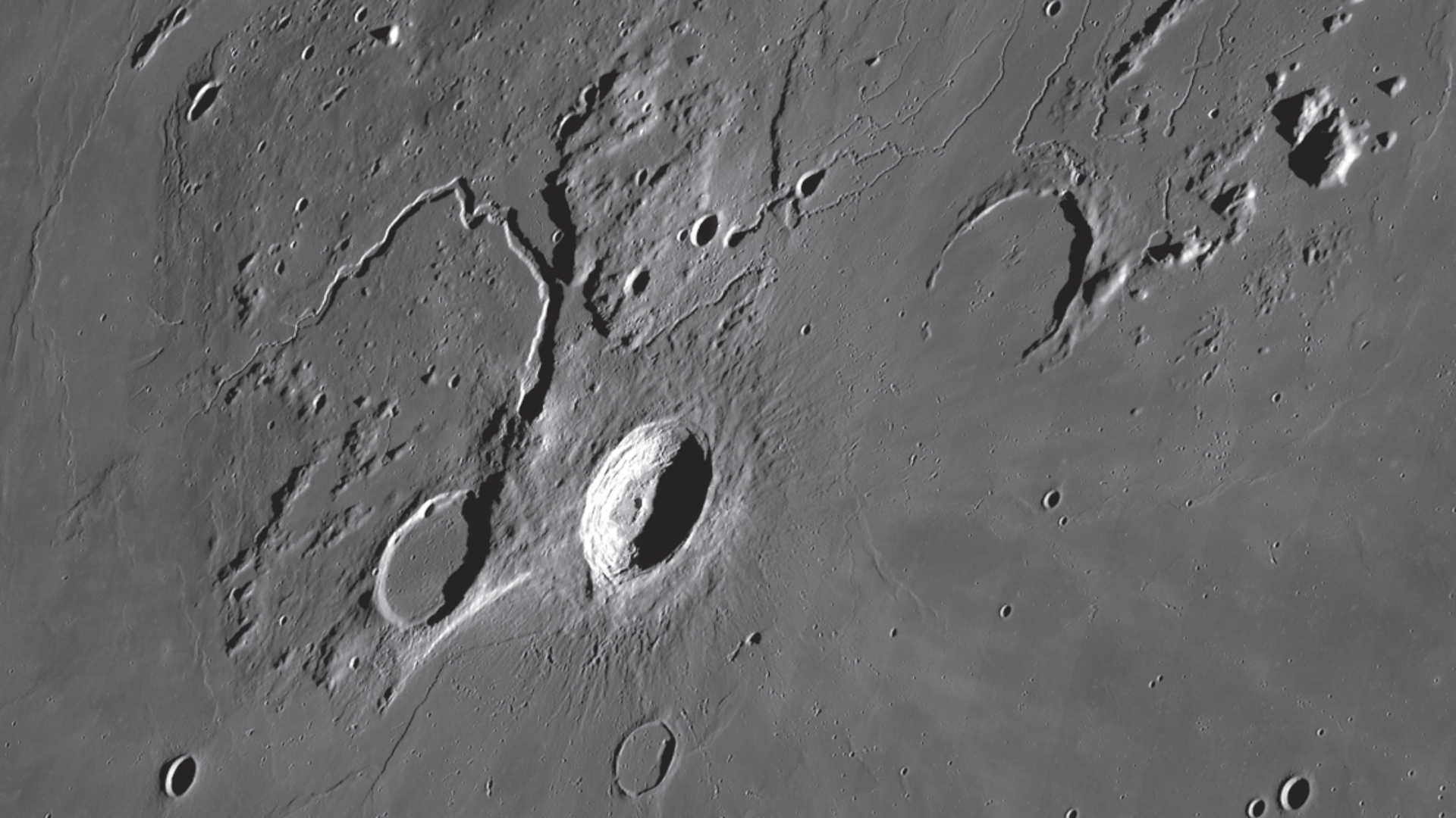 El material del interior de Aristarco es la roca más brillante de la cara visible de la Luna. NASA/GSFC/Universidad Estatal de Arizona