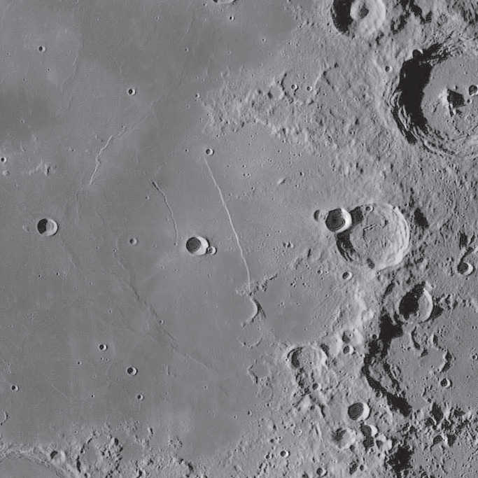 Con la Luna menguante, esta formación también se conoce como la Espada de Huygens. NASA/GSFC/Universidad Estatal de Arizona