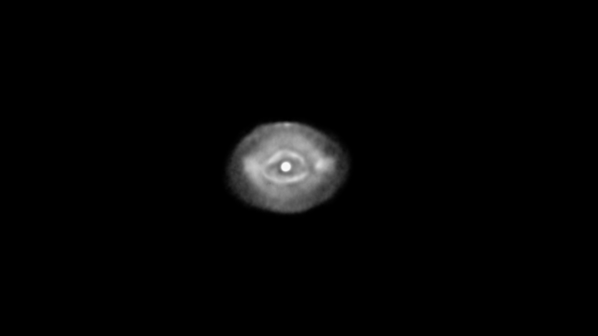 NGC 6826: Ojo que Parpadea en una captura de Bernd Gährken