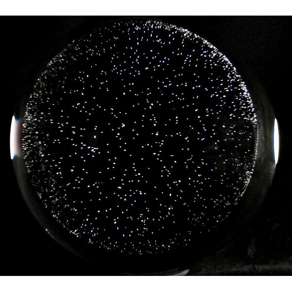 CinkS labs El cielo nocturno en una esfera de cristal en 3D