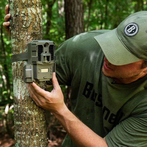 Bushnell Cámara de caza 20MP Prime L20 Tan Low Glow, Caja 5L