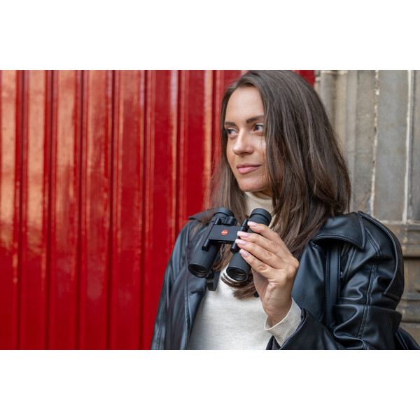 Leica Binoculares Noctivid 8x25 en cuero negro