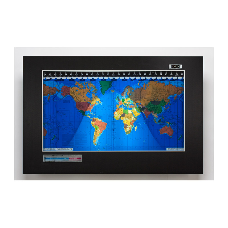 Geochron Kilburg Original de aluminio anodizado color negro con marco plateado