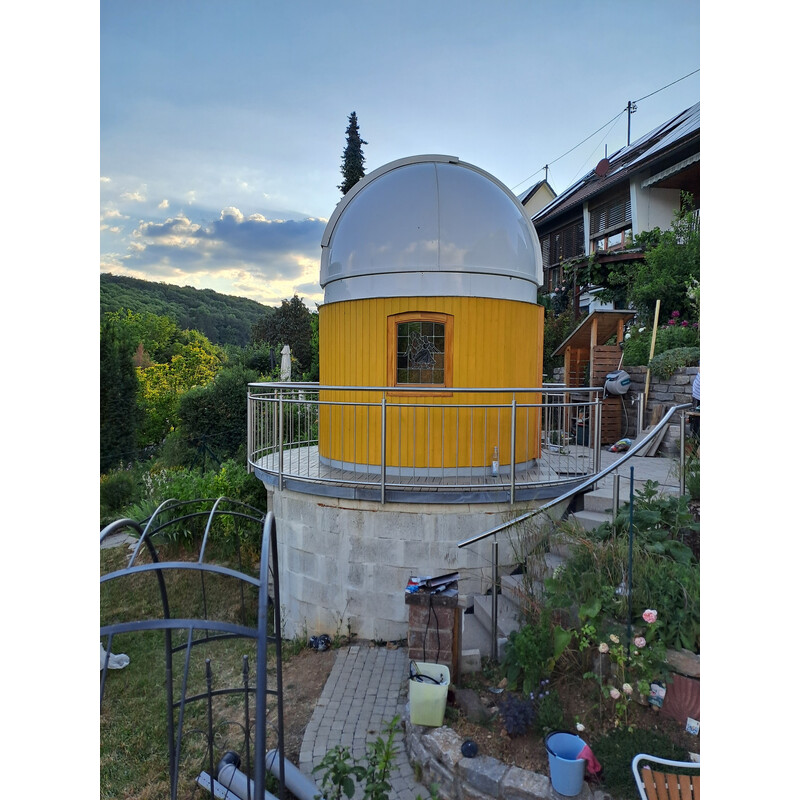 Pulsar Cúpula para observatorio de 2,7 m con anillo