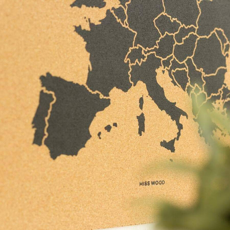 Miss Wood Mapa continental Woody Map Europa negro 60x45cm enmarcado