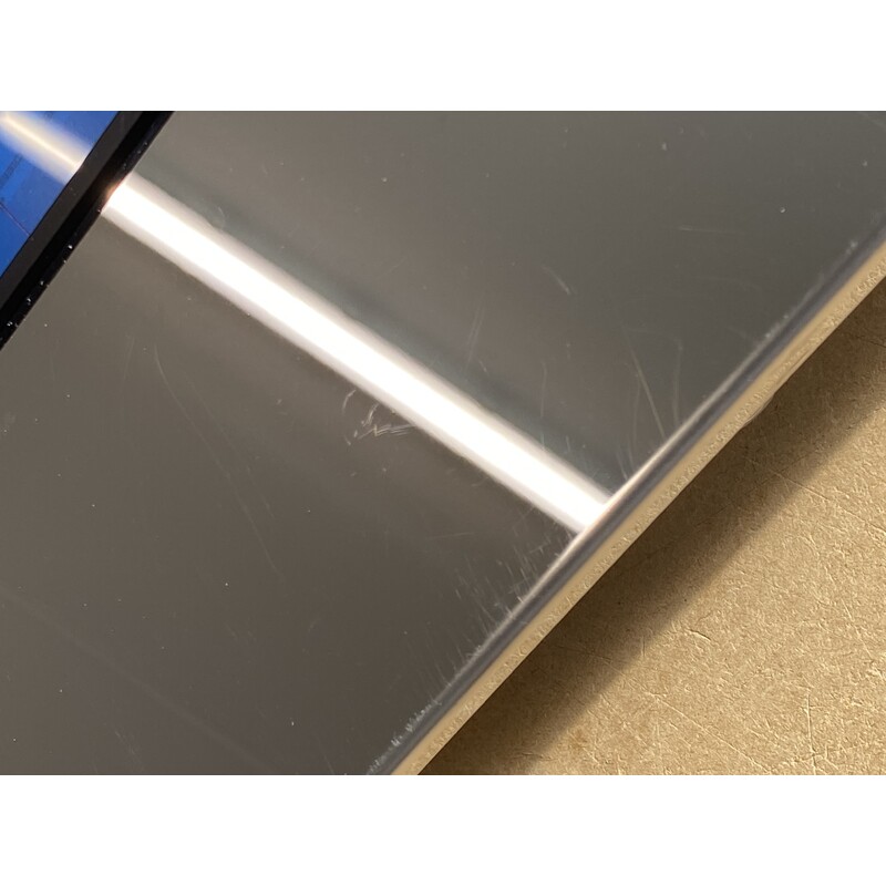 Geochron Original Kilburg in polierter Edelstahlausführung und schwarzen Zierleisten (Normale Gebrauchsspuren)