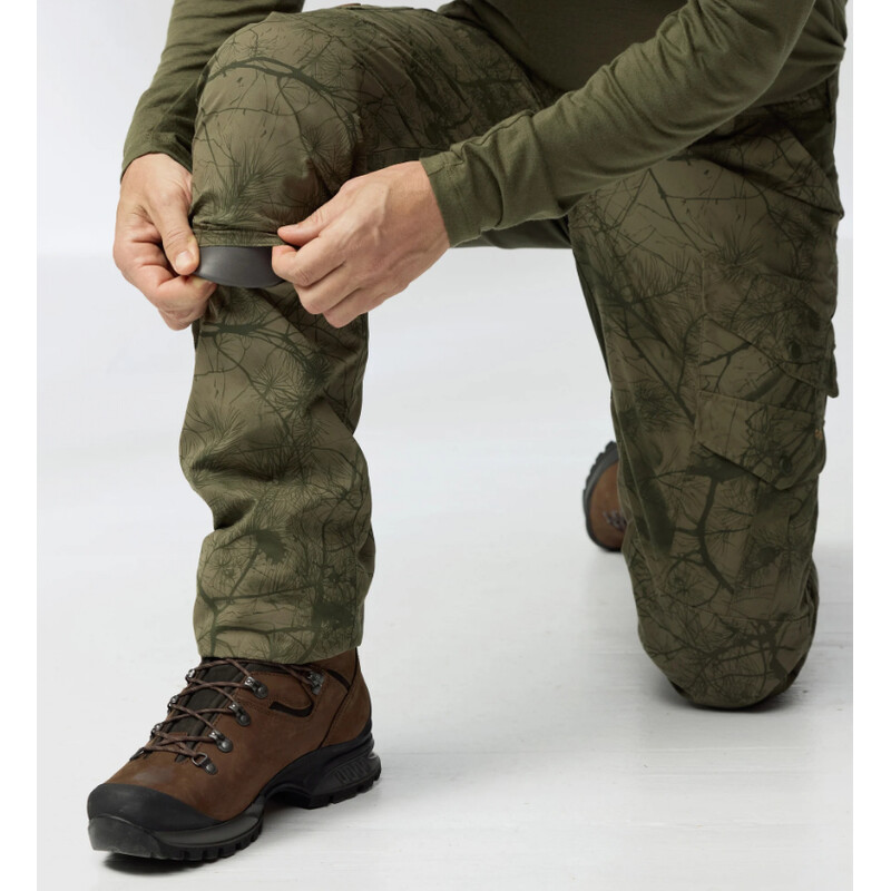 Fjällräven Pantalón de caza Barents Pro M, 626-662 Camo verde-Bosque profundo, 50