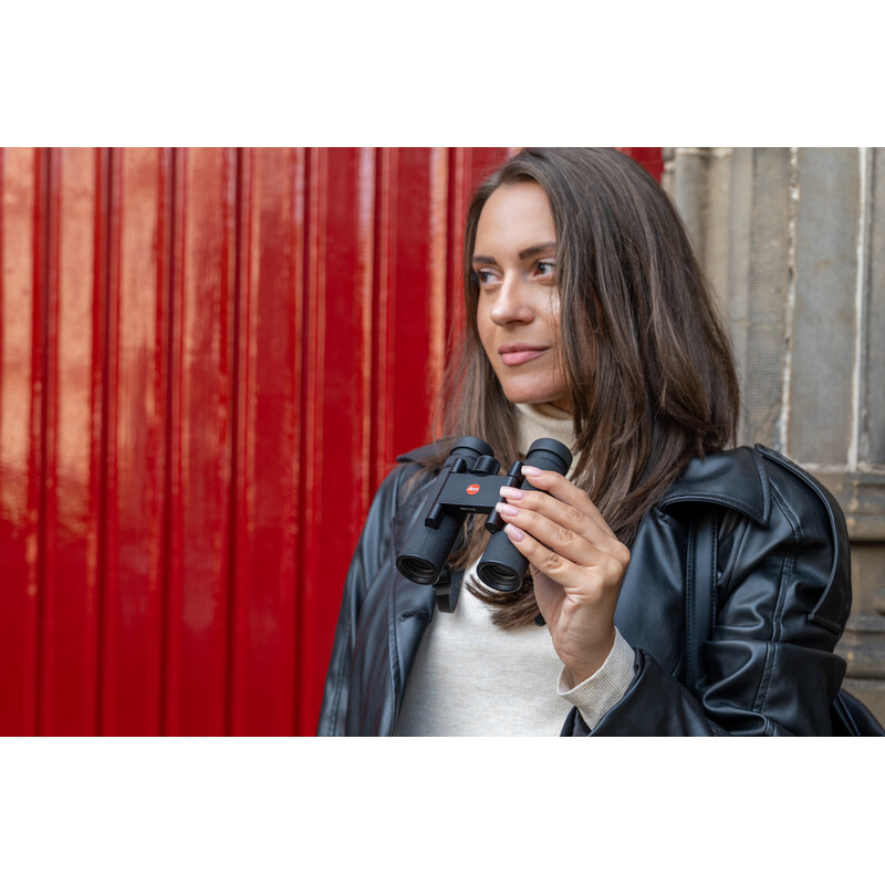 Leica Binoculares Noctivid 10x25 en cuero negro