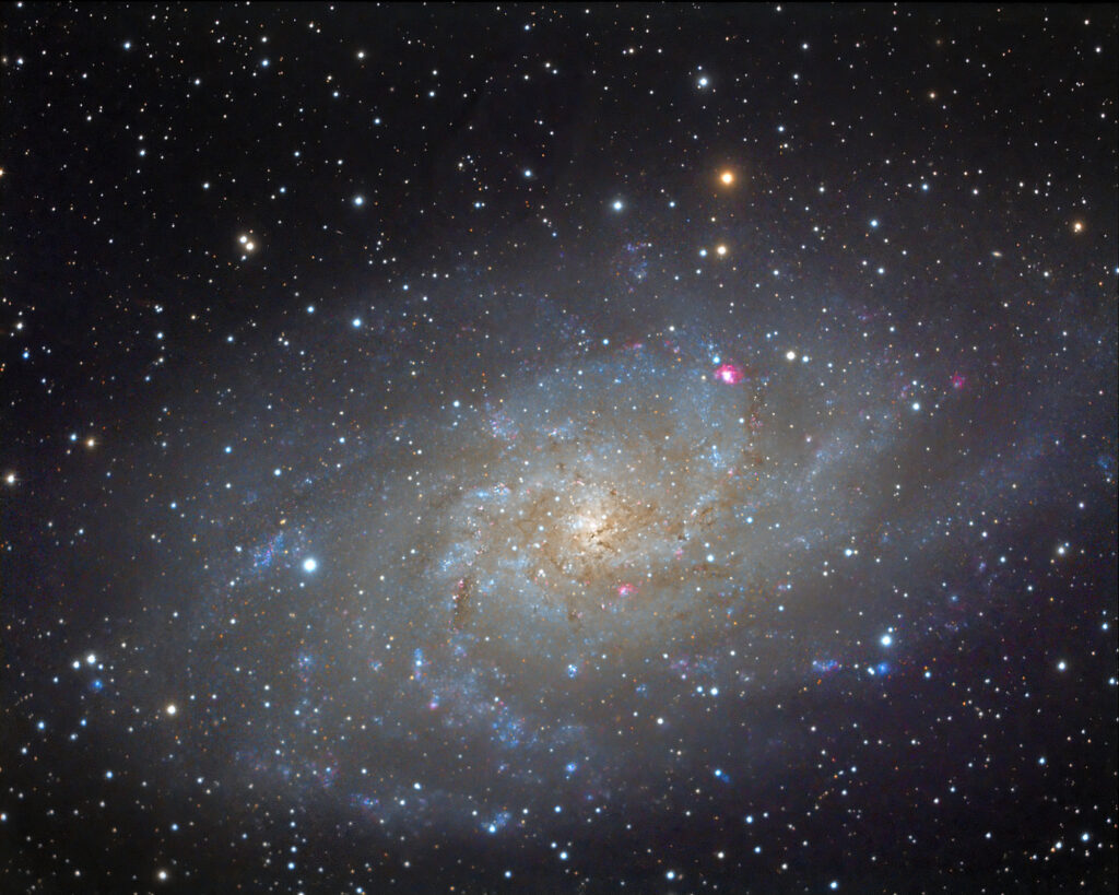 Triangulum galaxy, Messier 33, Pedro Moreno & Carlos Malagon, 104/650 ED Triplet, Atik460EX